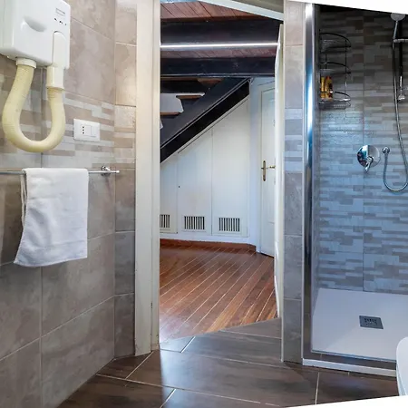 Casa Trasteverina بيت للعطل *