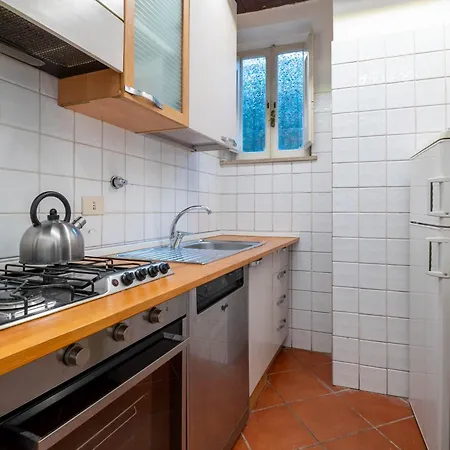 Casa Trasteverina بيت للعطل *