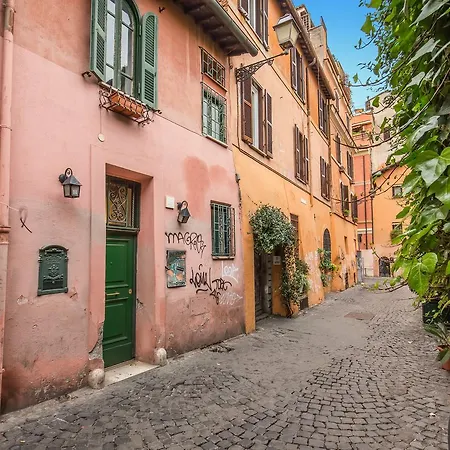 Casa Trasteverina بيت للعطل *